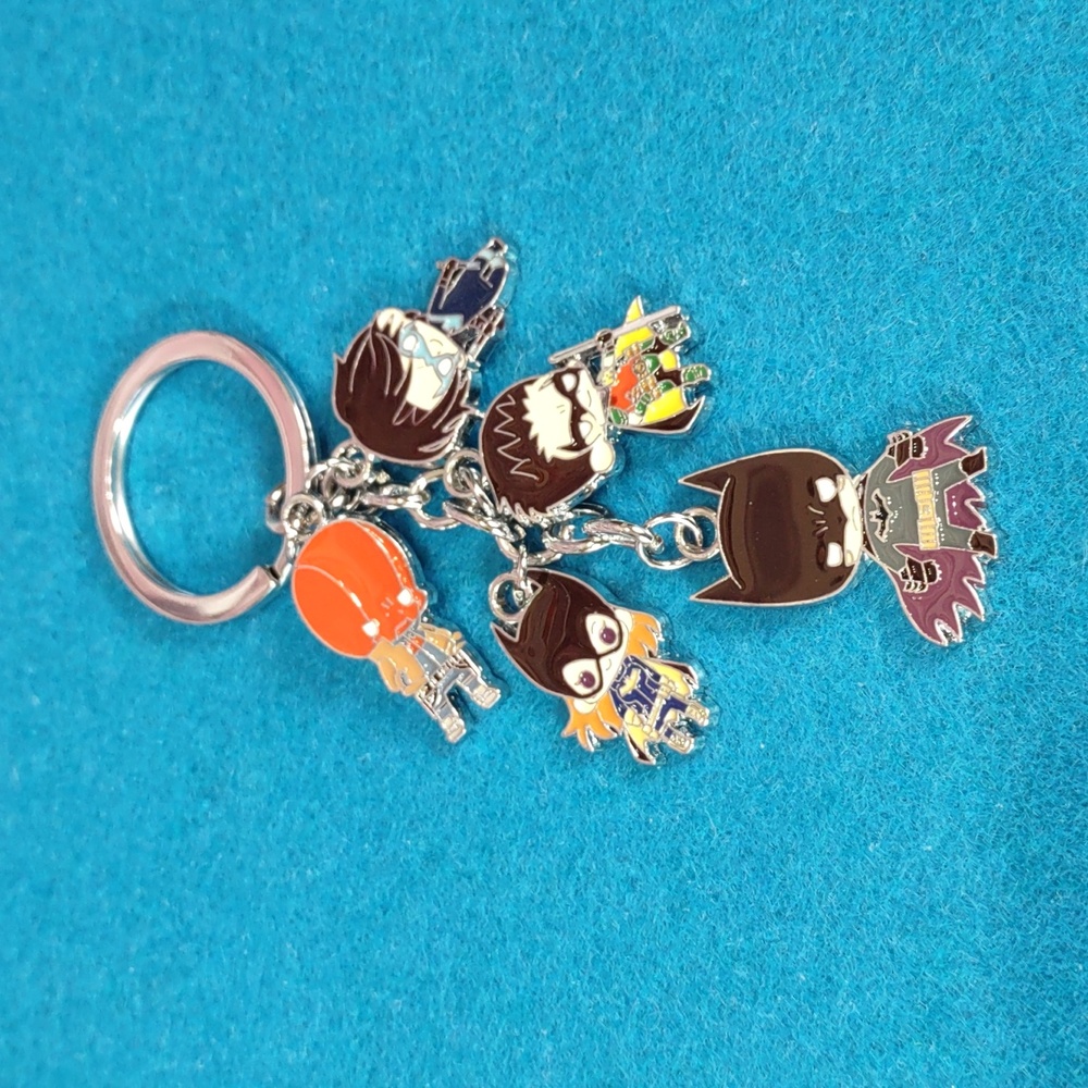 Halder Anime WinVI Superheroes Keyring